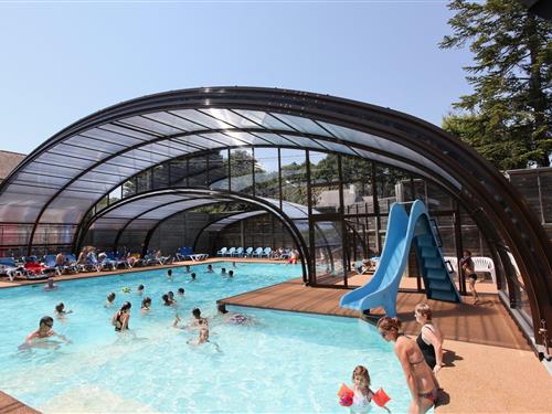 Indoor and heated swimming pool Camping Les Forges Pornichet - CAMPING LES FORGES ***
