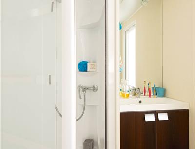 bathroom - Mobile home rental in Pornichet - European Cottage - 4/6 people - Pornichet campsite 3 stars with indoor heated pool