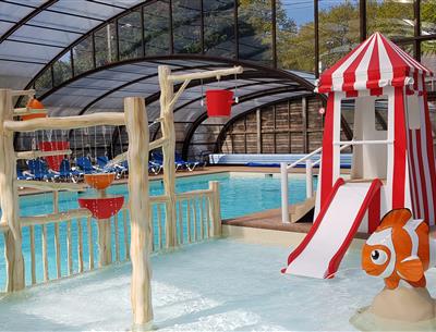 Campsite 3* Les Forges - www.campinglesforges.com - covered and heated swimming pool