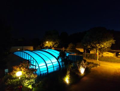 Campsite 3* Les Forges - www.campinglesforges.com - night pool